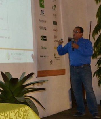 Carlos Martinez, invitado de Gloeckner