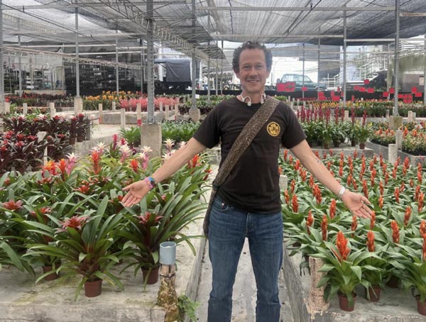 Juan Sebasti&aacute;n Gruber en su vivero